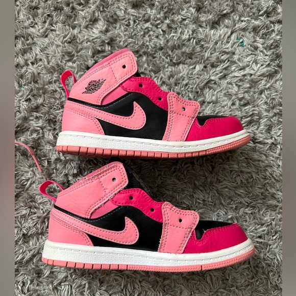 Jordan’s Toddler Girls Size 10c - Picture 5 of 14